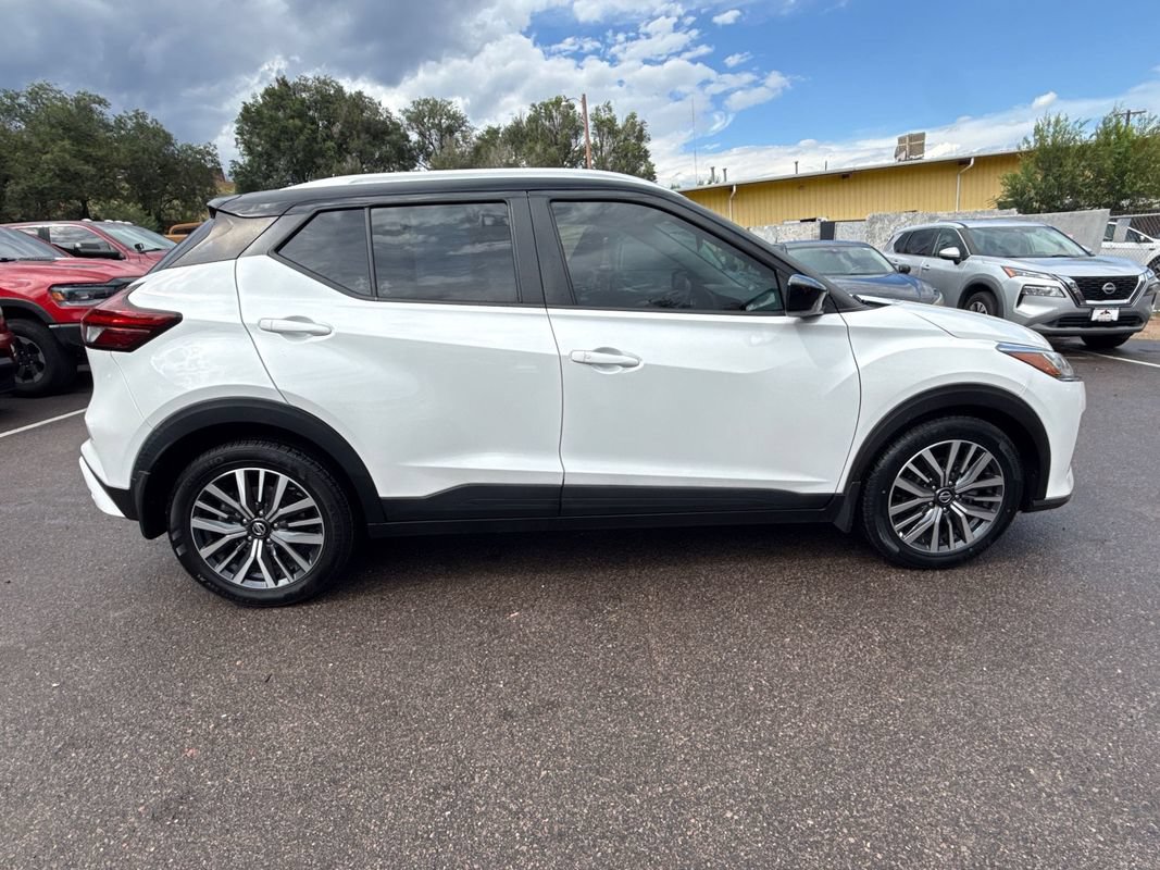 Used 2021 Nissan Kicks SV FWD image 8