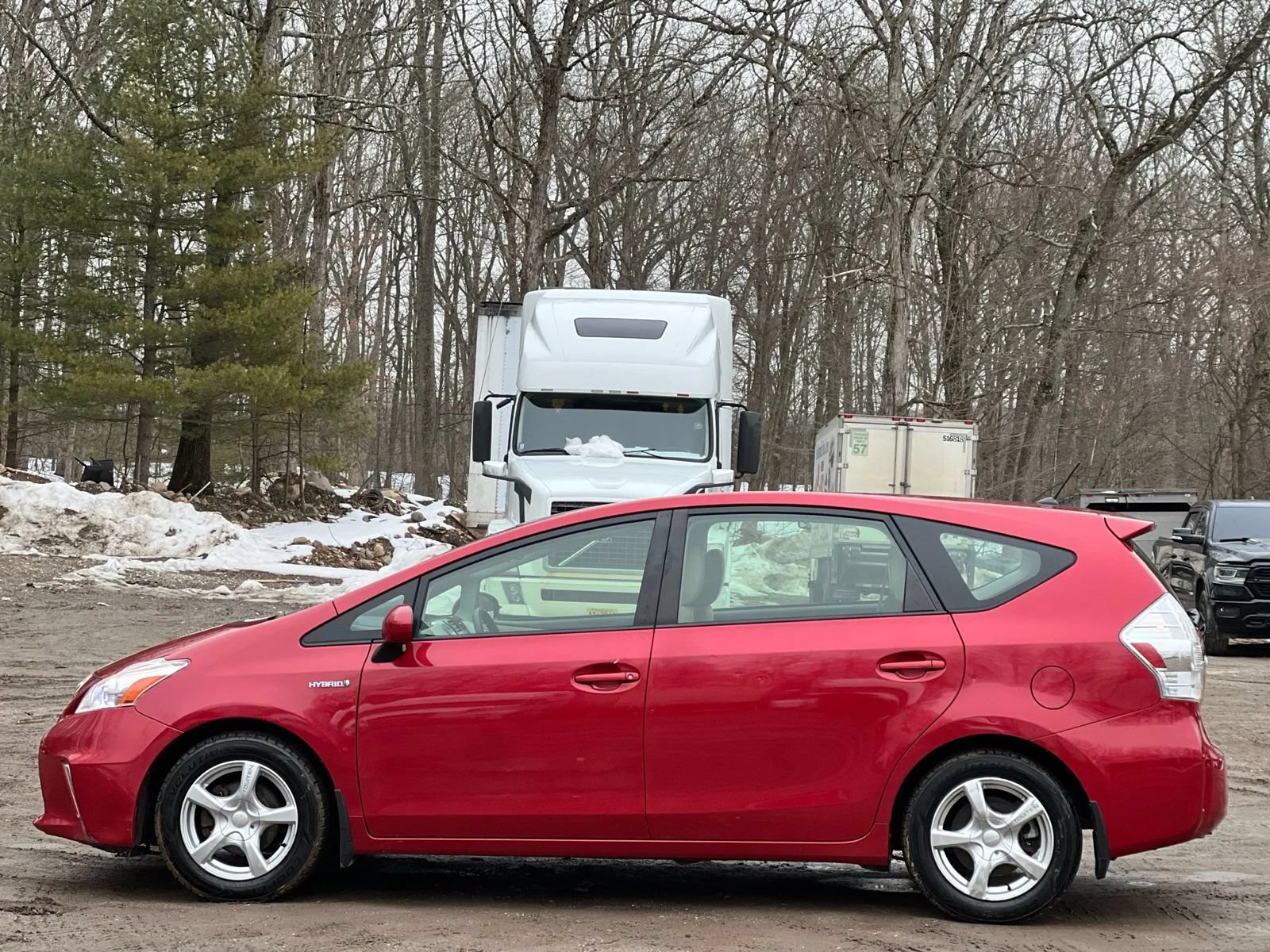 Used 2012 Toyota Prius V Two w/ Preferred Accessory Pkg FWD image 3