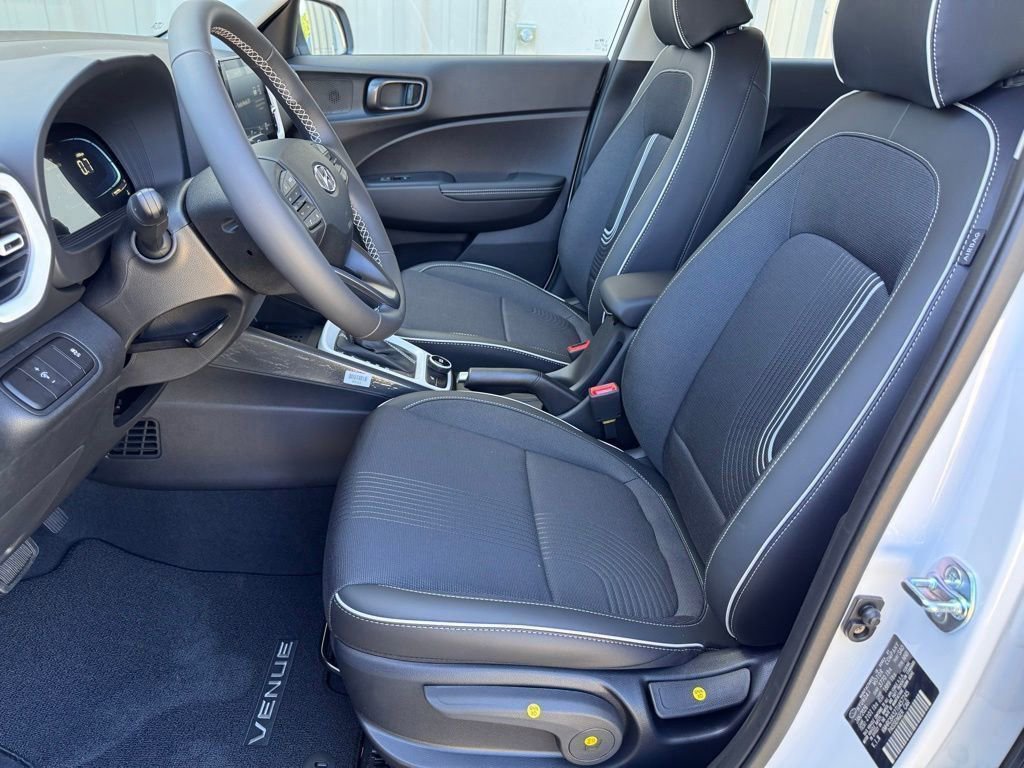 New 2026 Hyundai Venue SEL image 7