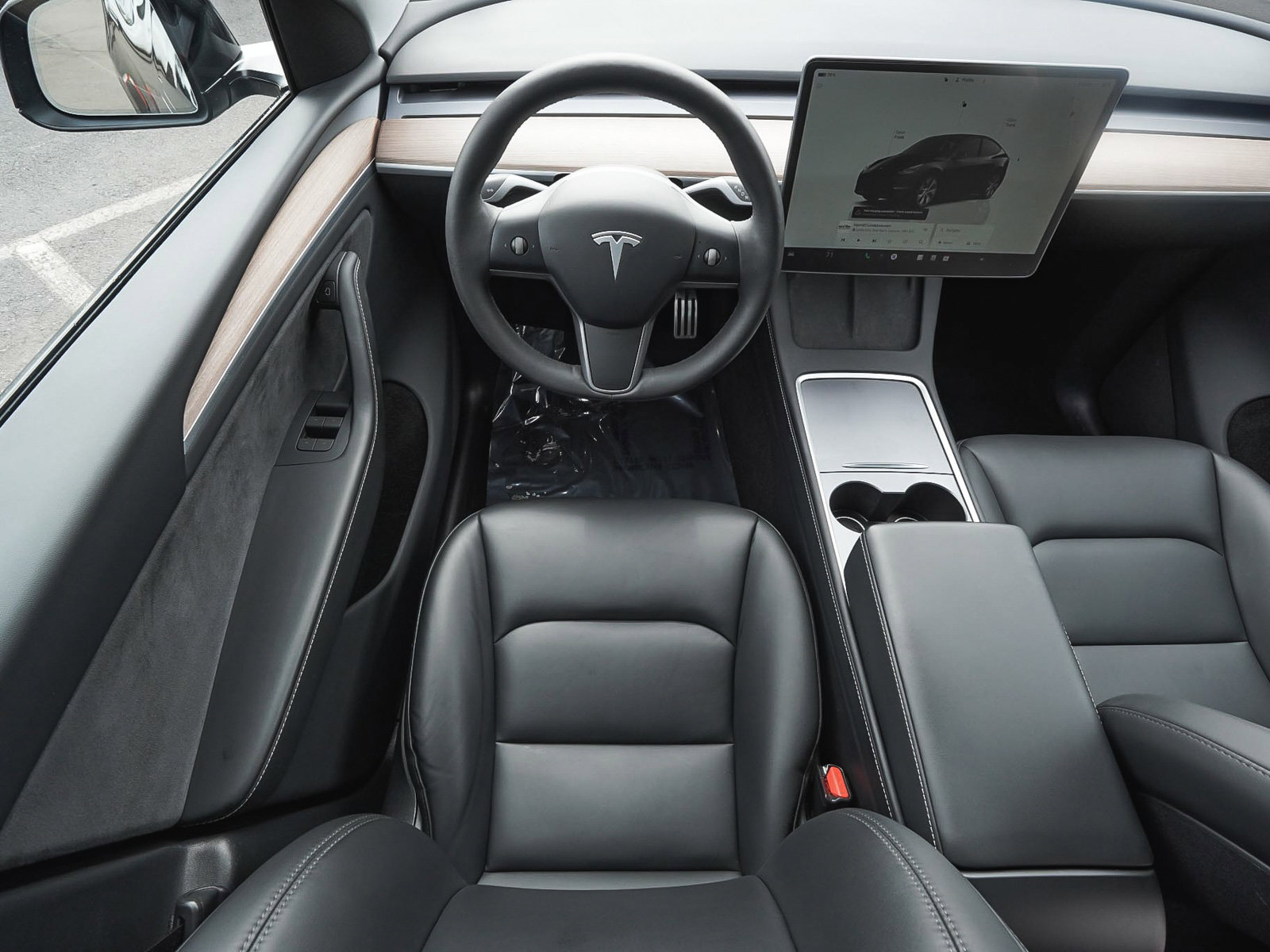 Used 2024 Tesla Model Y Long Range image 38