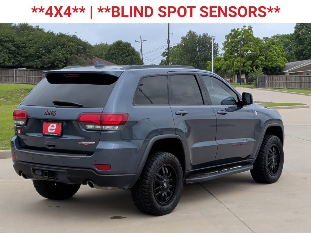 Used 2021 Jeep Grand Cherokee Trailhawk w/ Trailhawk Luxury Group AWD/4WD image 8