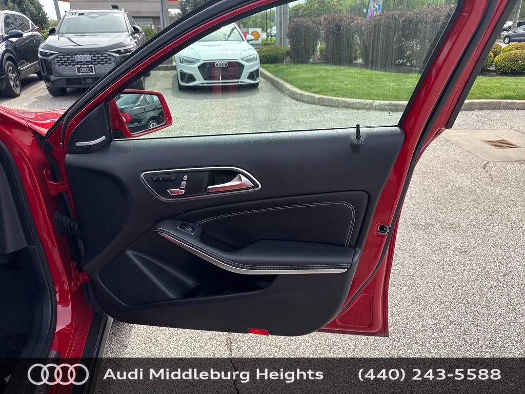 Used 2019 Mercedes-Benz GLA 250 4MATIC image 24