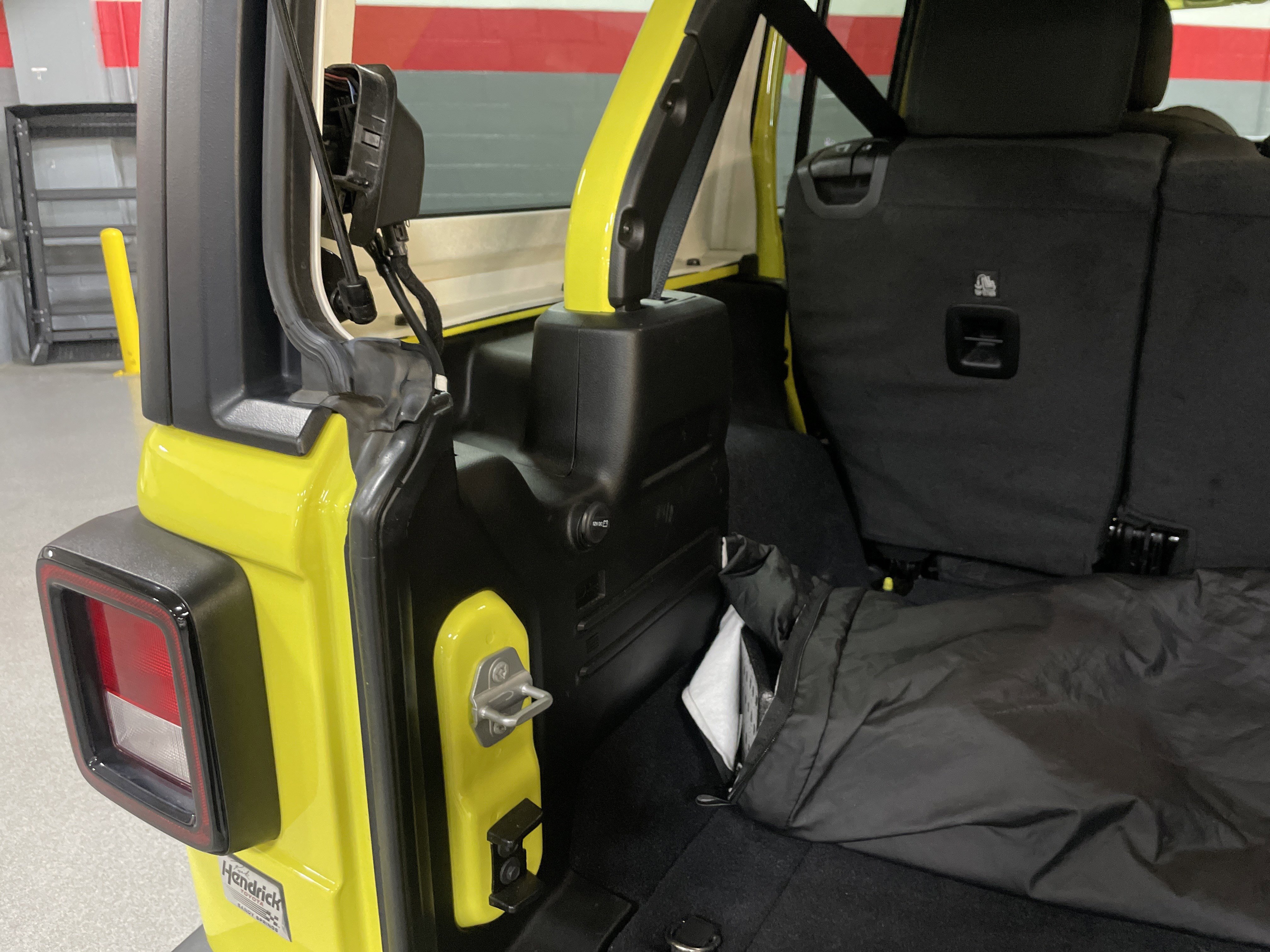 Used 2022 Jeep Wrangler Unlimited Sport image 33