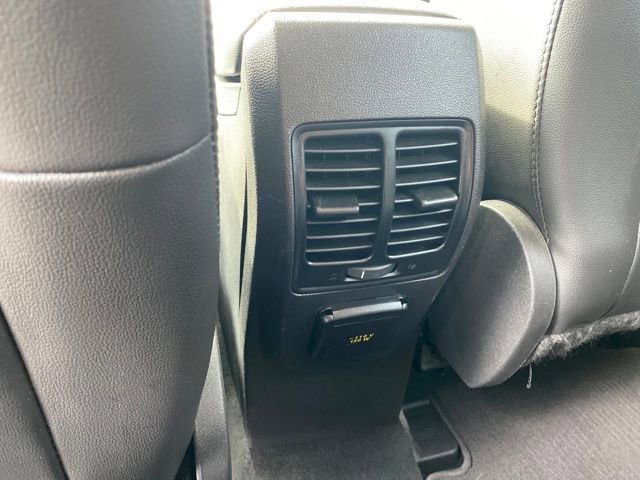 Used 2019 Ford Escape Titanium image 18