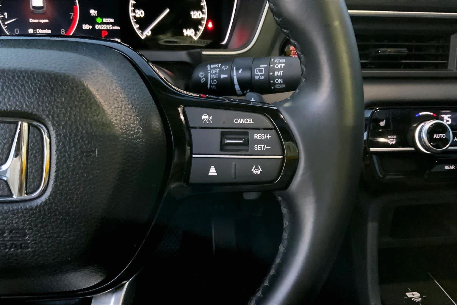Used 2025 Honda Pilot Touring image 25