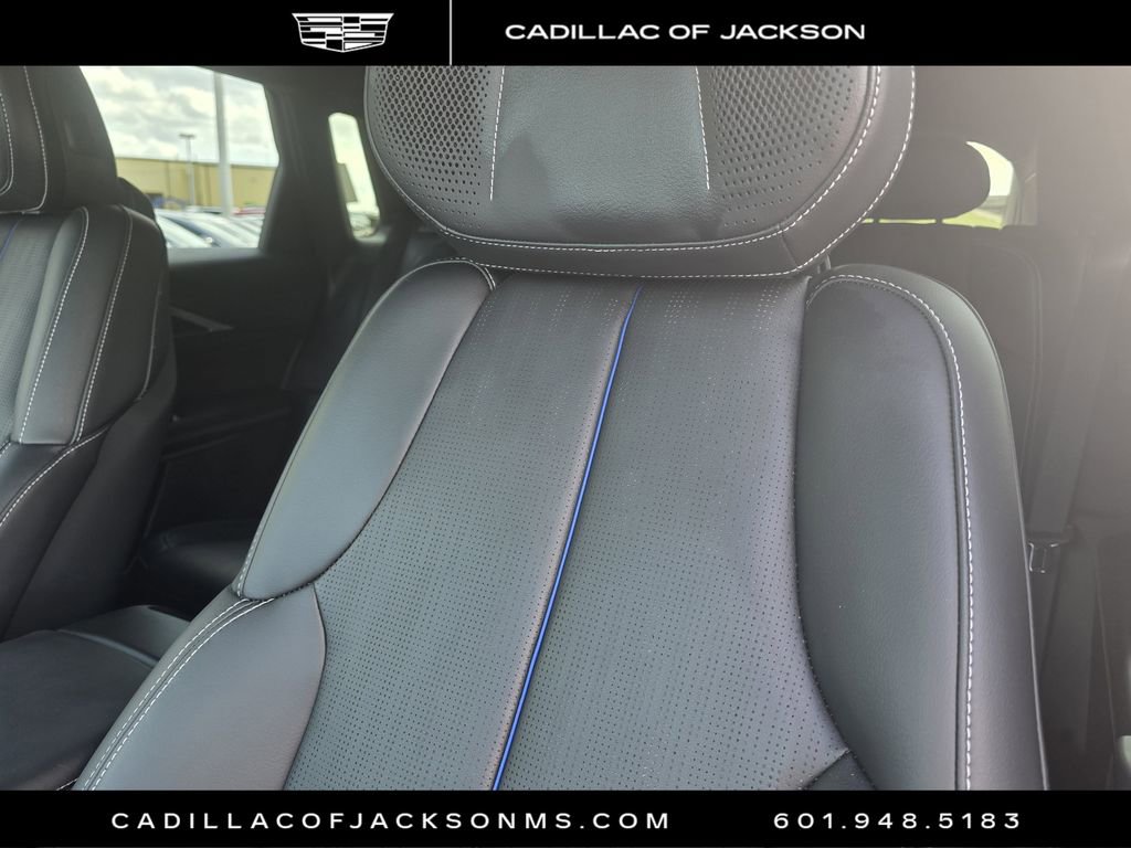 Used 2023 Cadillac Lyriq 2WD image 15