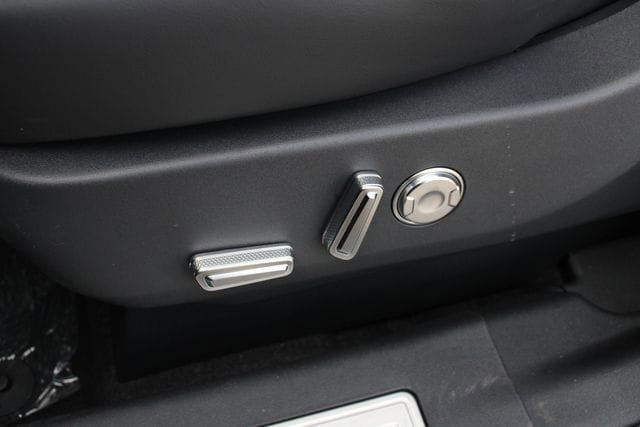 New 2026 Lincoln Nautilus Reserve AWD/4WD image 32