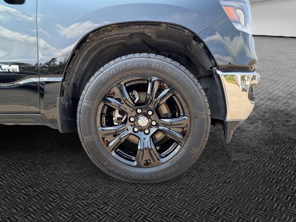 Used 2023 RAM 1500 Laramie AWD/4WD image 11