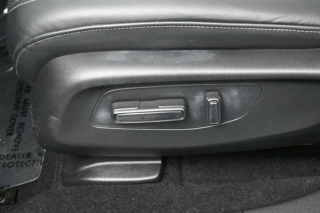 Used 2024 Honda HR-V EX-L image 12