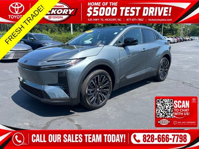 Used 2026 Toyota C-HR AWD/4WD video 1
