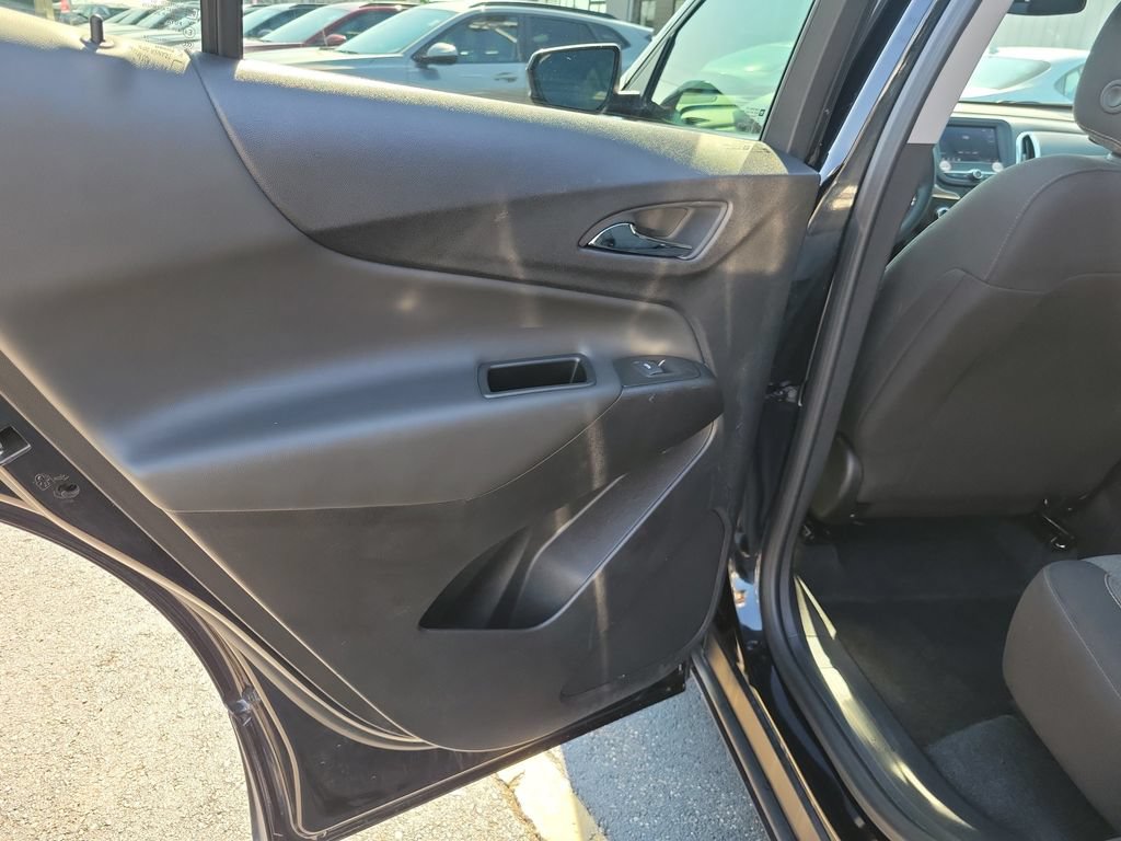 Used 2024 Chevrolet Equinox LT FWD image 18
