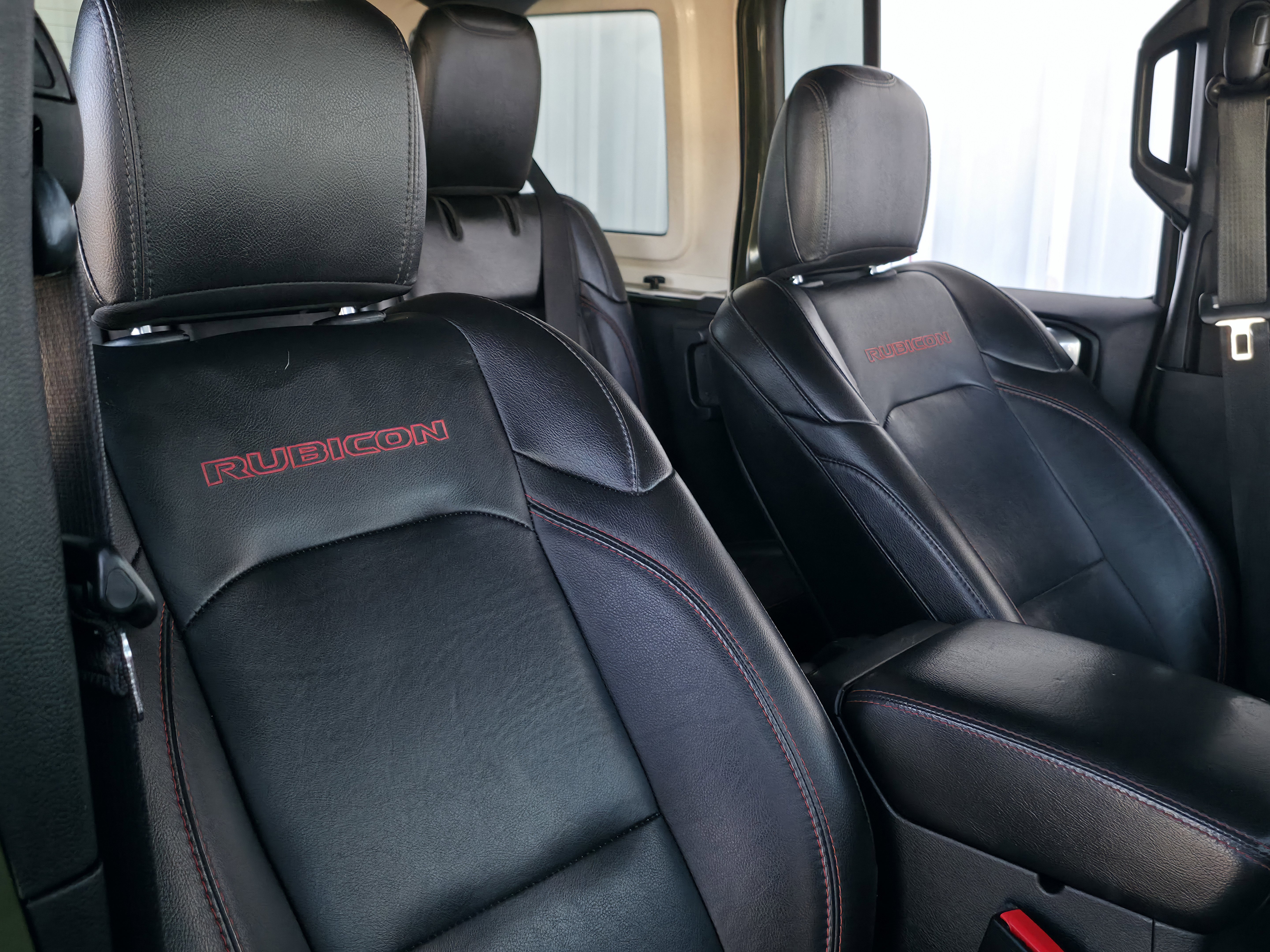 Used 2021 Jeep Wrangler Unlimited Rubicon image 31