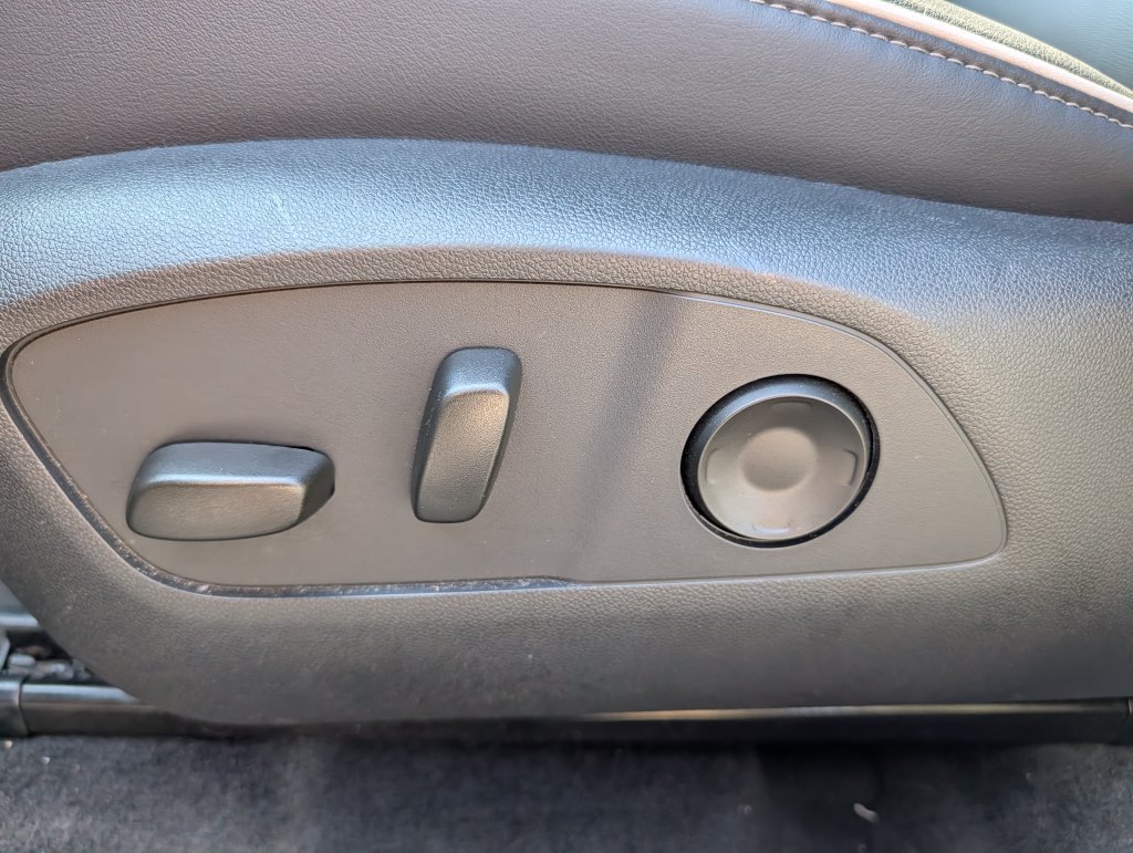 Used 2026 Buick Enclave Preferred w/ Power Package FWD image 23