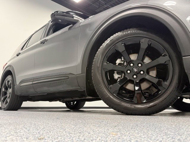 Used 2024 Ford Explorer ST-Line w/ Class IV Trailer Tow Package RWD image 2