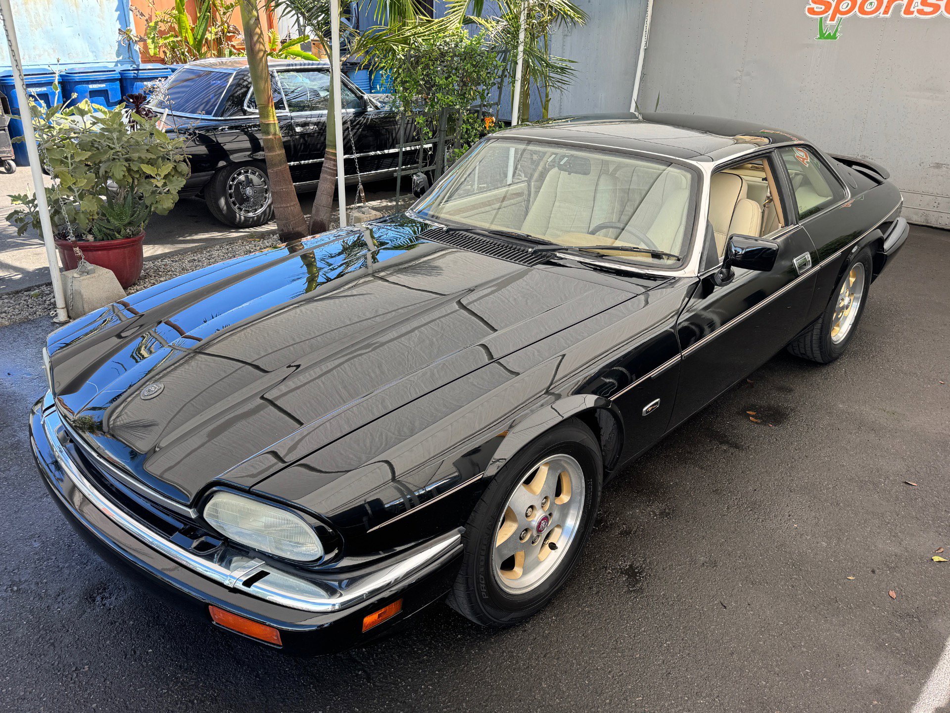 Used 1994 Jaguar XJS V12 Coupe image 4