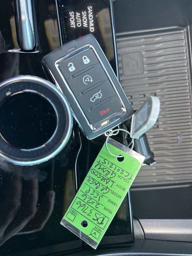 New 2026 Jeep Grand Cherokee Laredo image 32