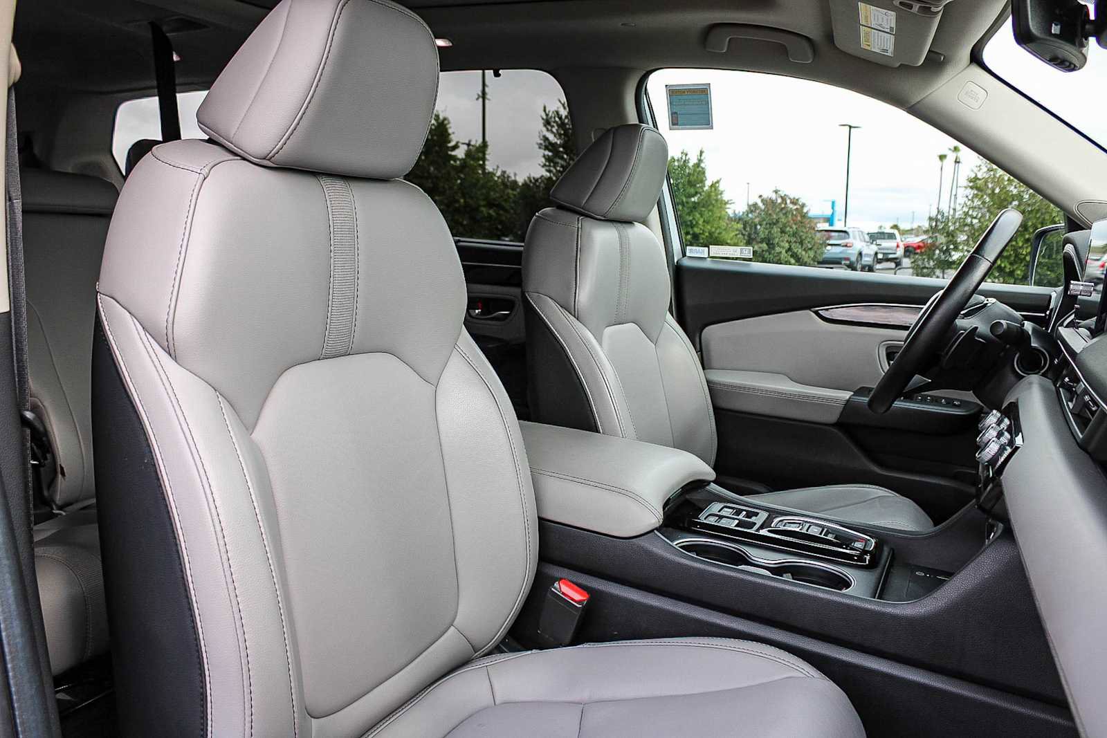 Certified 2025 Honda Pilot Touring image 16
