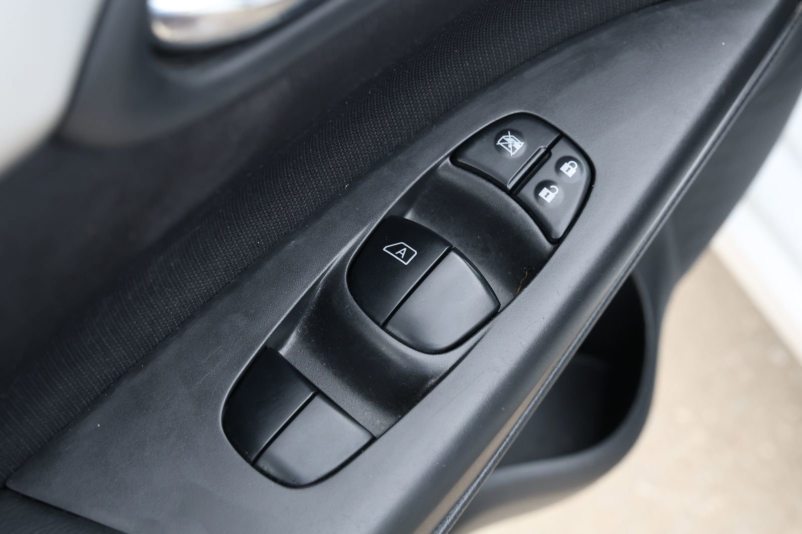 Used 2019 Nissan Sentra S FWD image 25