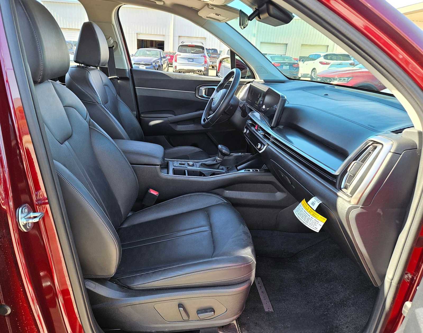 Certified 2024 Kia Sorento EX w/ Panoramic Sunroof Package image 21