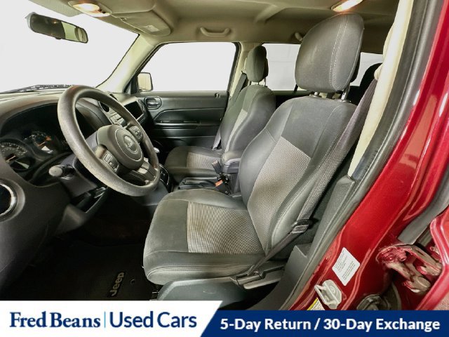 Used 2015 Jeep Patriot Sport w/ Power Value Group FWD image 24