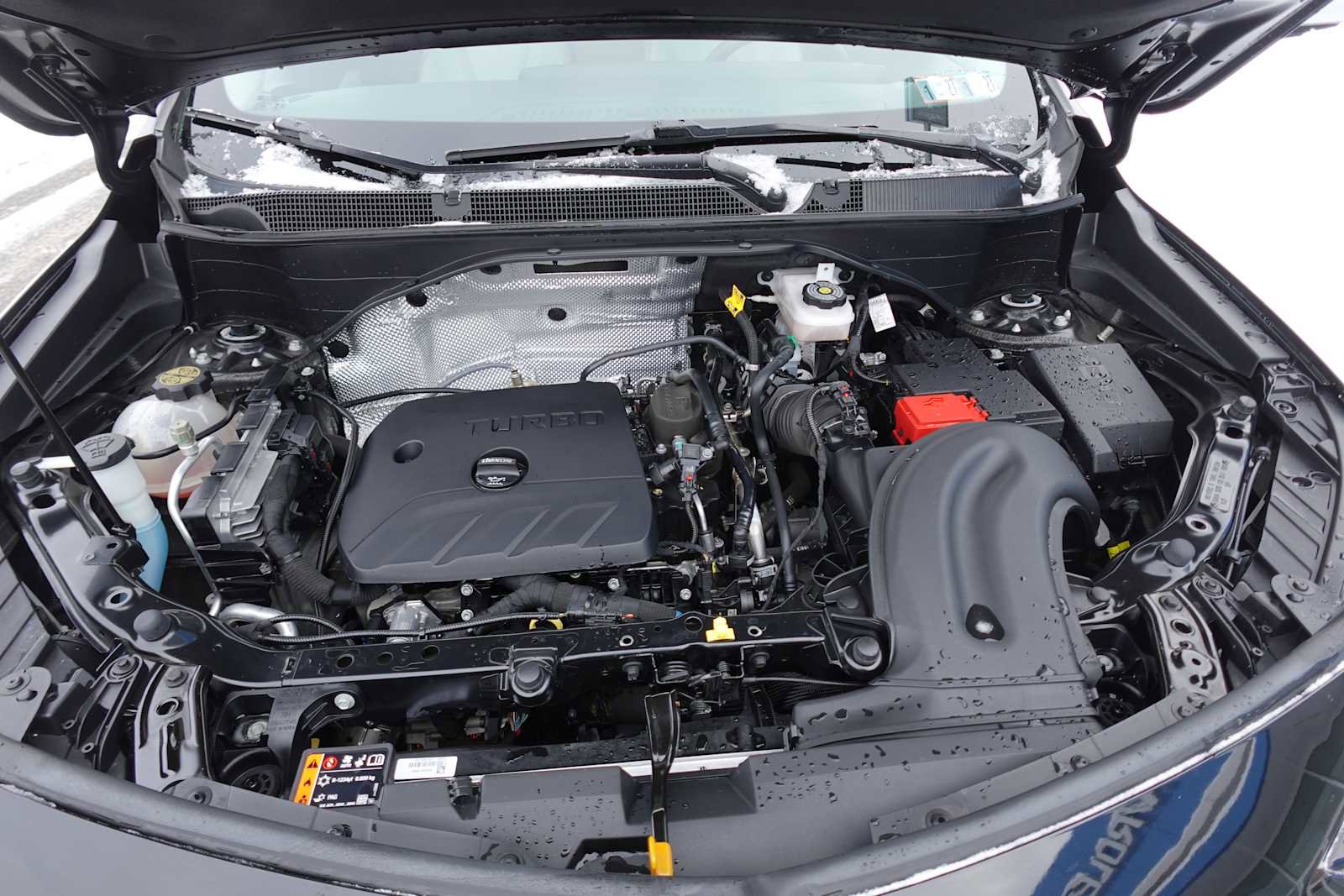 Used 2024 Buick Encore GX Avenir w/ Avenir Convenience Package image 26