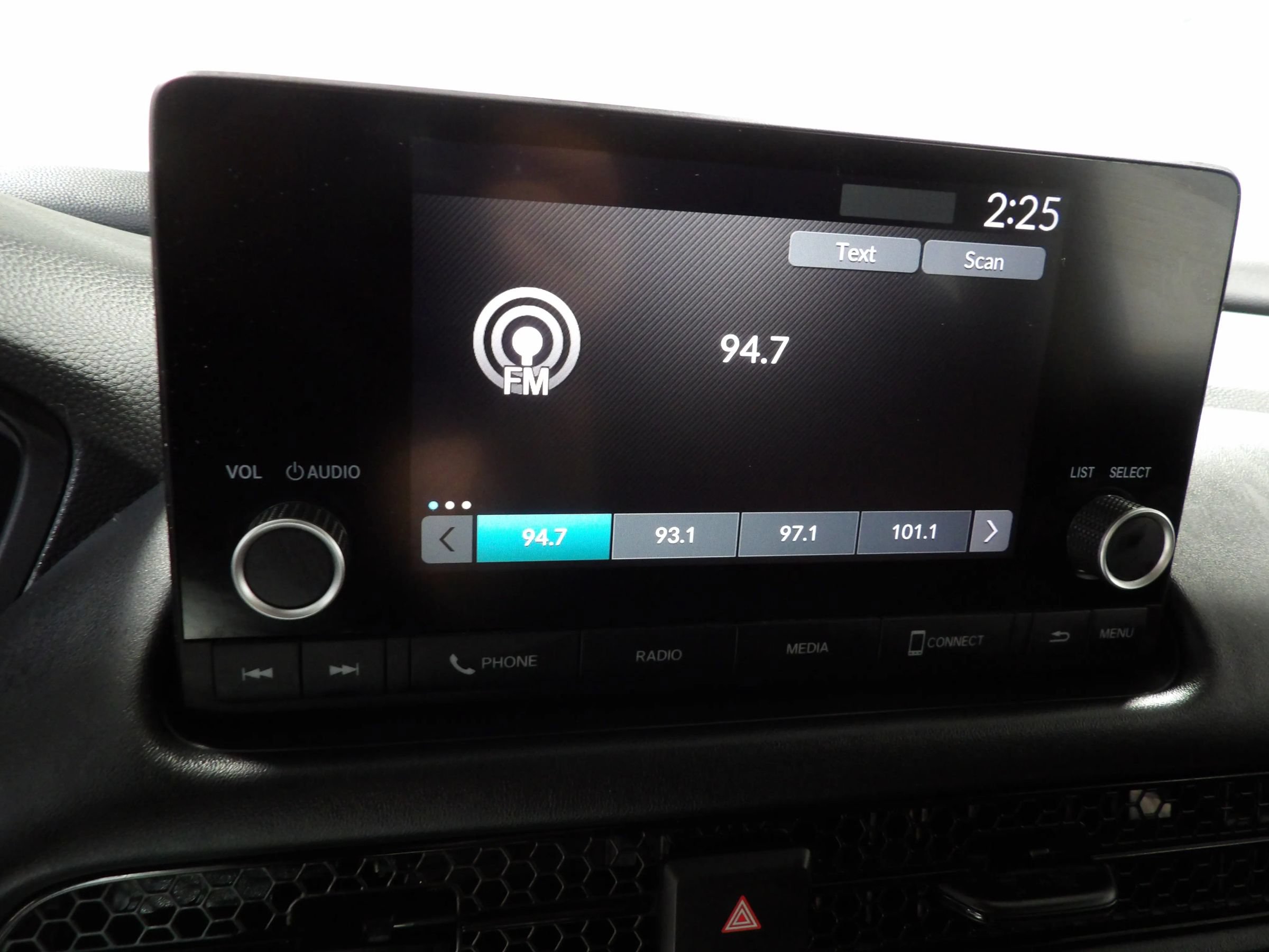 Used 2025 Honda HR-V LX image 16