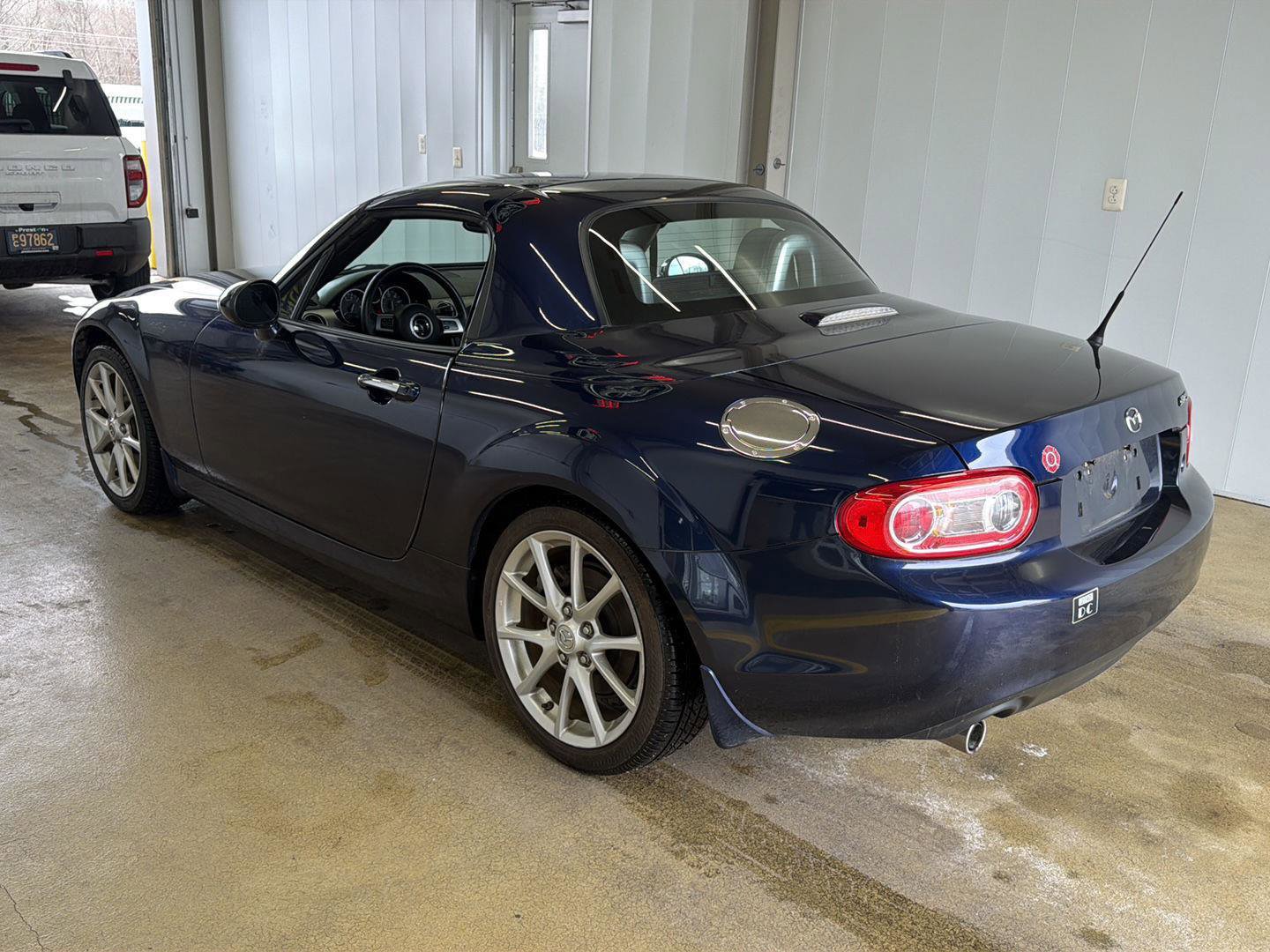 Used 2012 MAZDA MX-5 Miata Touring w/ Suspension Pkg image 2