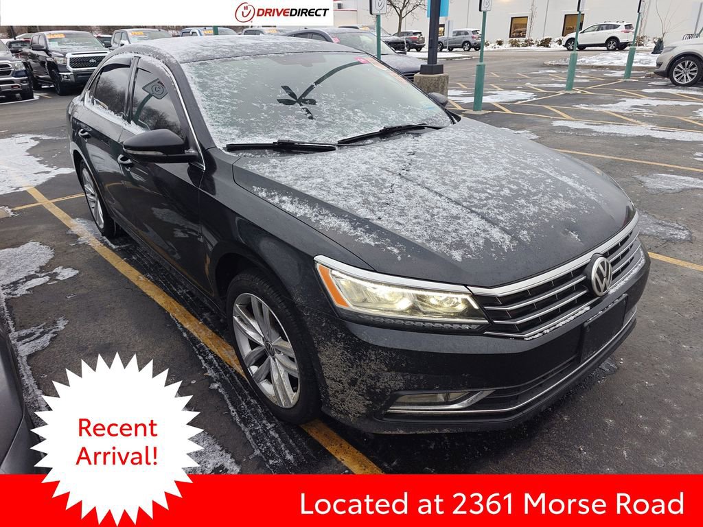 Used 2018 Volkswagen Passat 2.0T SE image 1