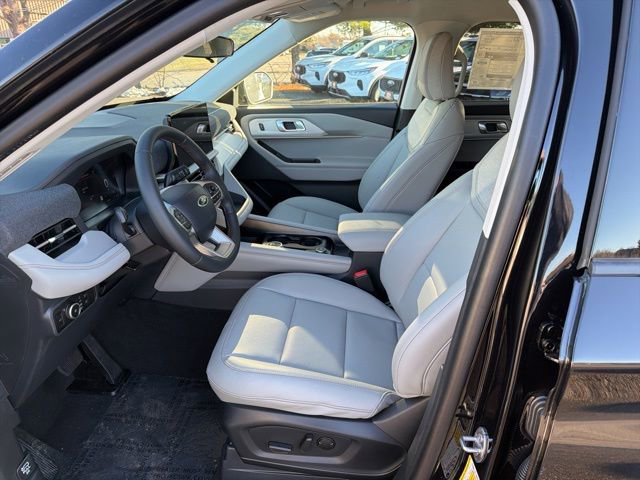 New 2026 Ford Explorer Active w/ Active Comfort Package AWD/4WD image 10