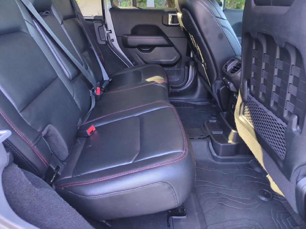 Used 2021 Jeep Wrangler Unlimited Rubicon AWD/4WD image 34