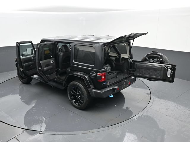 Used 2023 Jeep Wrangler Unlimited Sahara w/ Cold Weather Group AWD/4WD image 30