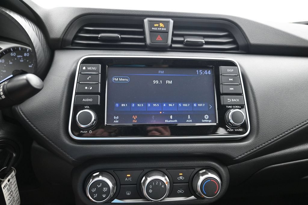 Used 2025 Nissan Versa S FWD image 15