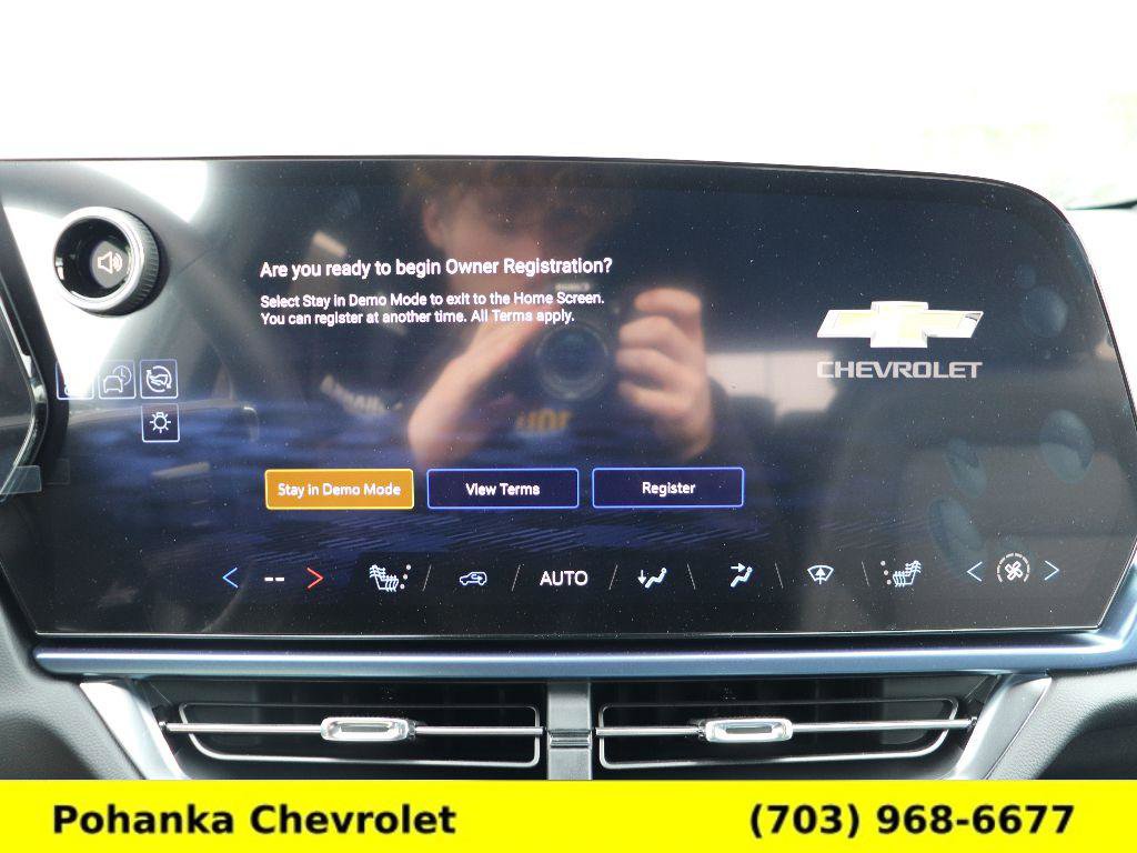 New 2026 Chevrolet Equinox EV LT FWD image 16