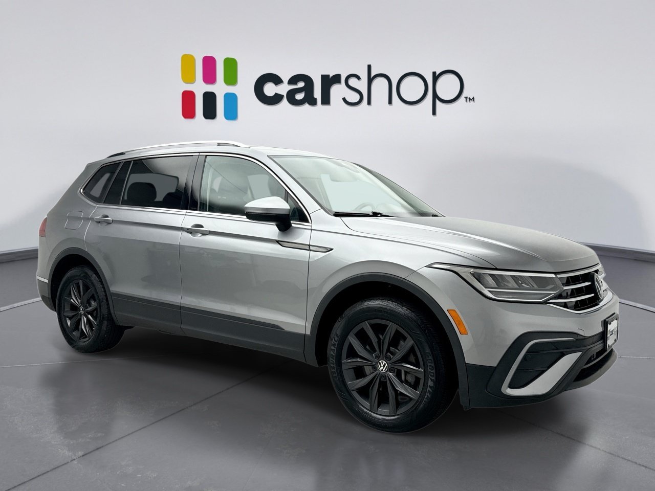 Used 2024 Volkswagen Tiguan SE AWD/4WD image 7
