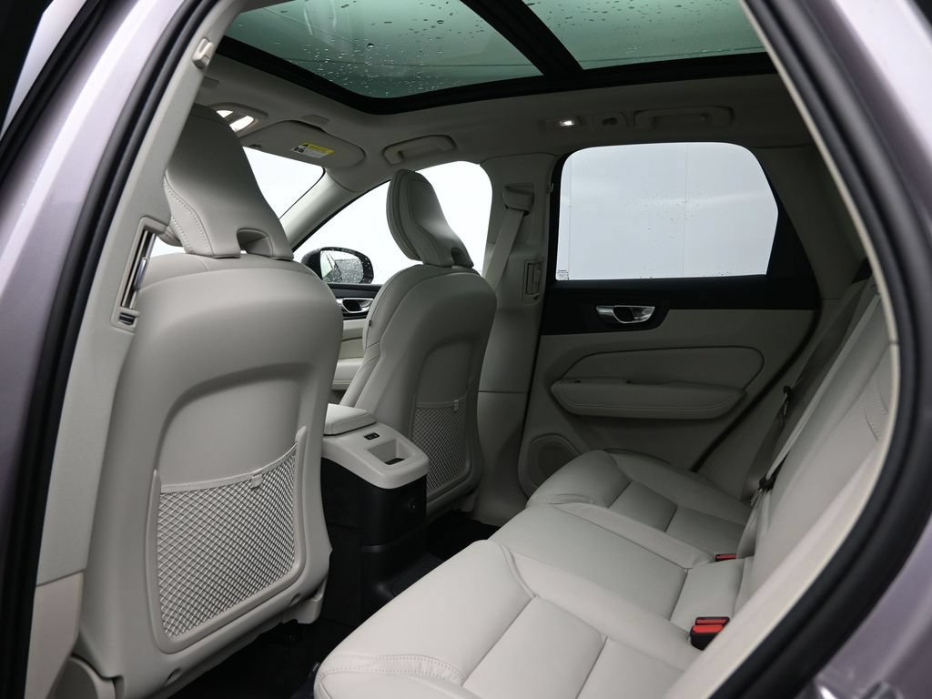 New 2026 Volvo XC60 T8 Ultra w/ Protection Package Premier AWD/4WD image 23