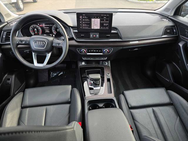 Certified 2025 Audi Q5 2.0T Premium Plus w/ Premium Plus Package image 20