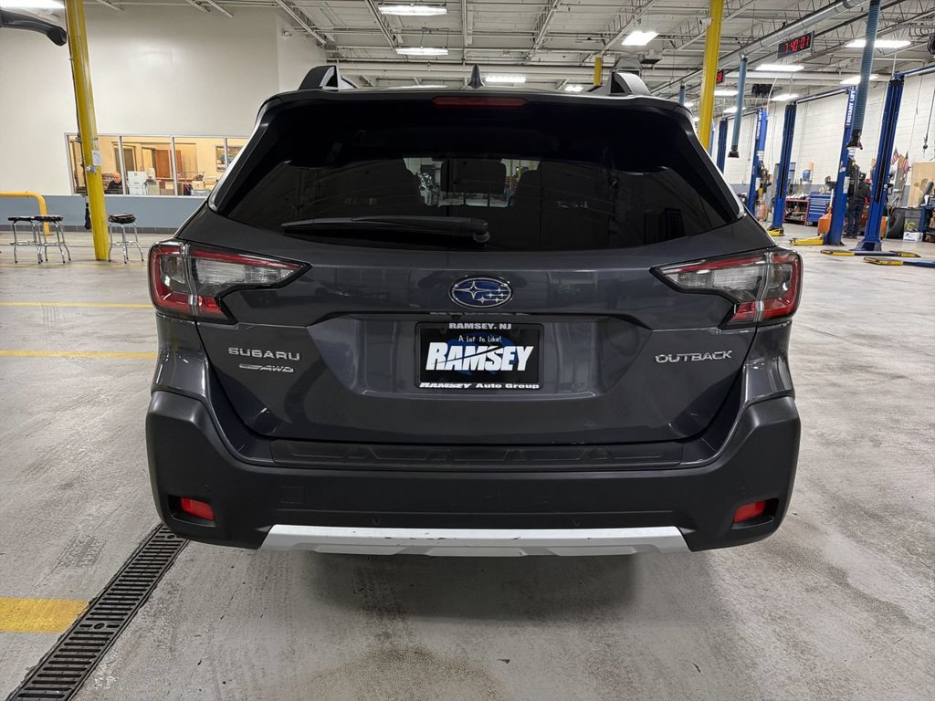 Certified 2024 Subaru Outback Limited AWD/4WD image 7