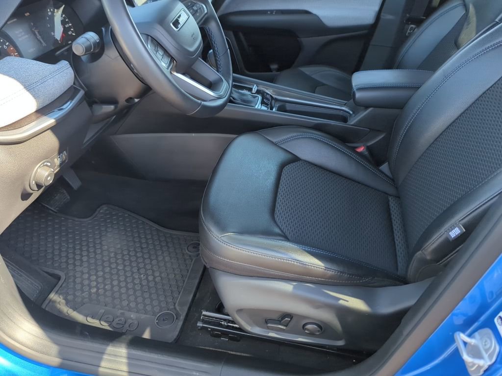 Used 2022 Jeep Compass Latitude w/ Convenience Group image 37