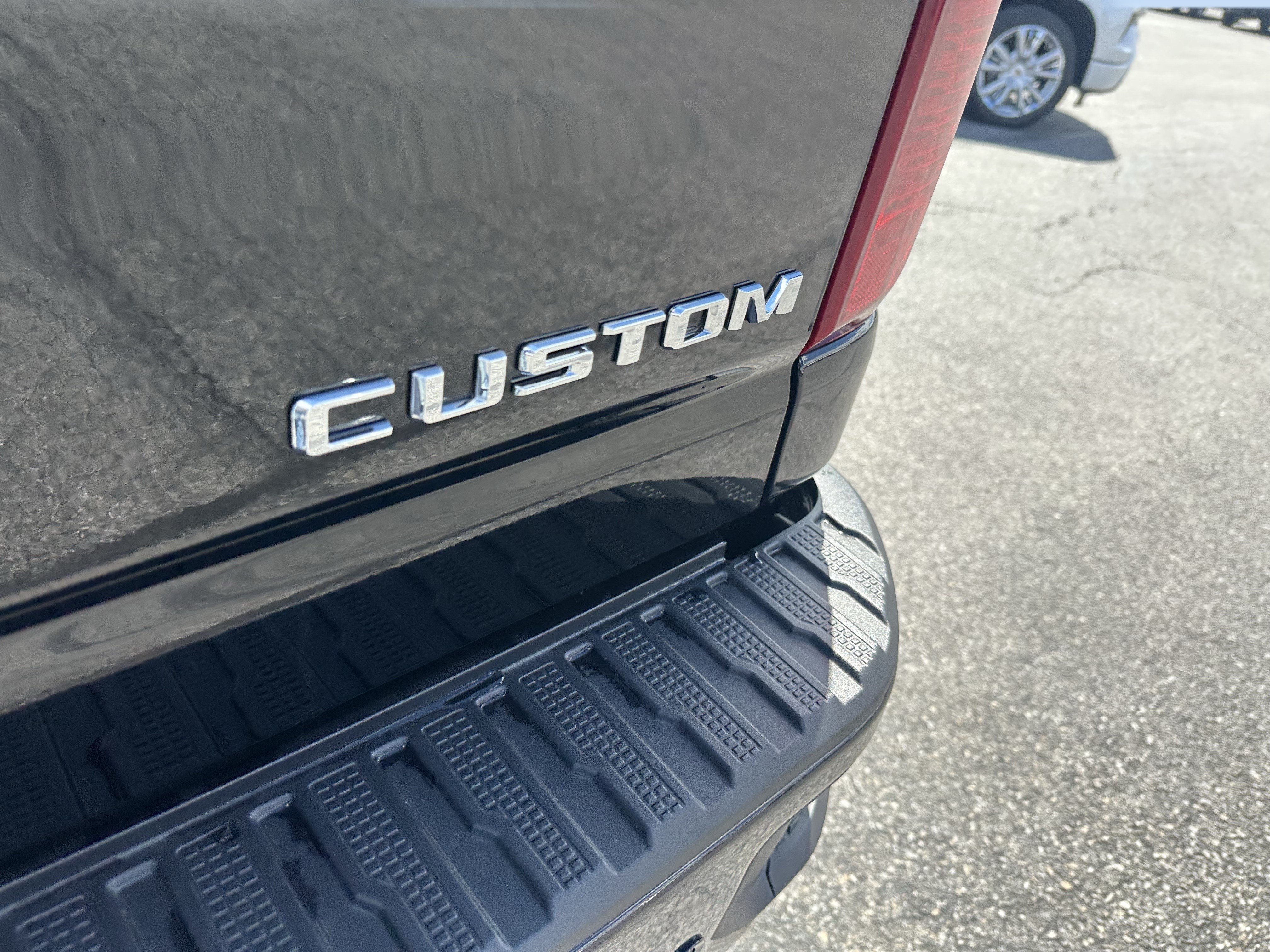 New 2026 Chevrolet Silverado 2500 Custom w/ Custom Value Package AWD/4WD image 7