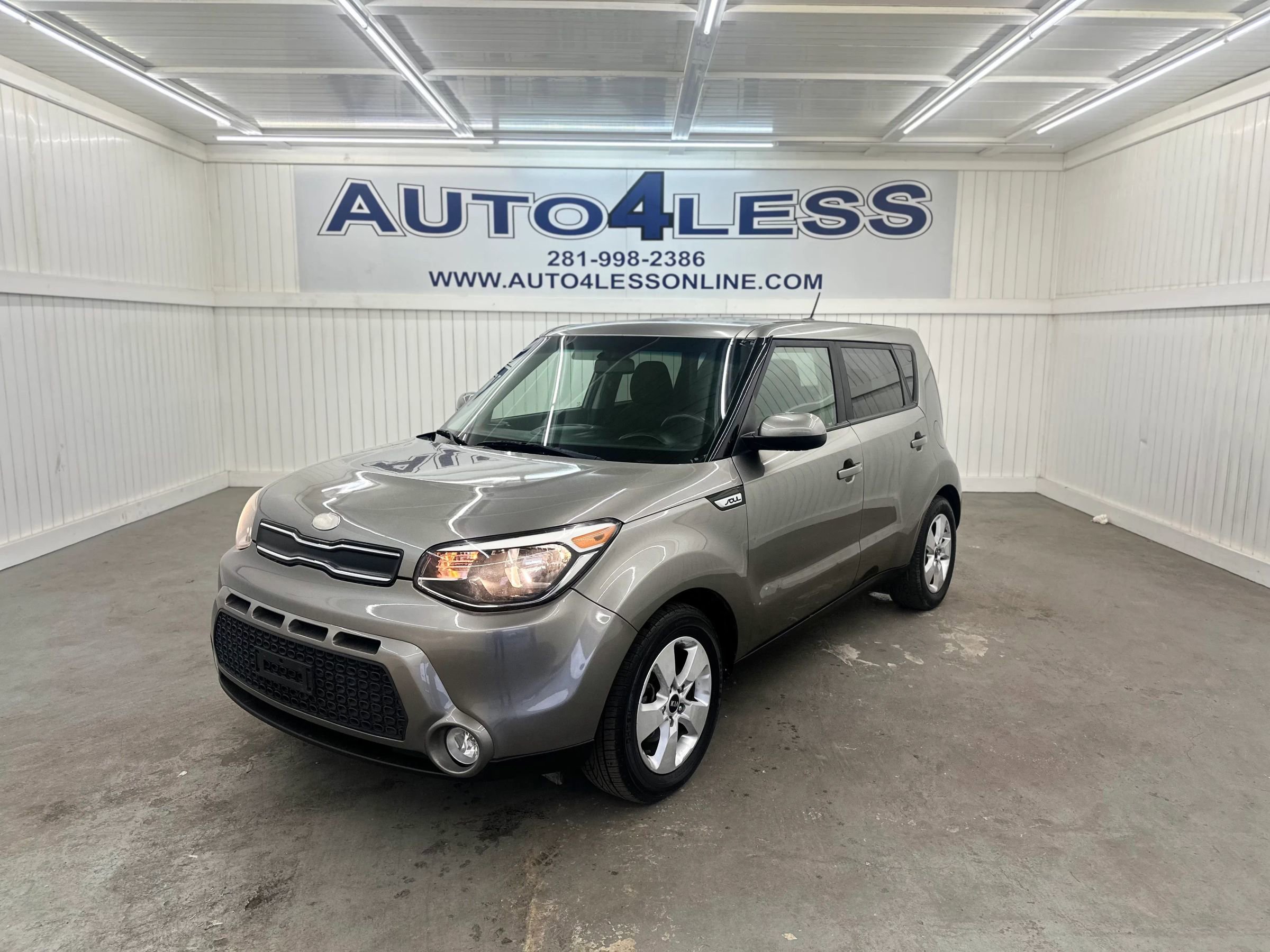 Used 2019 Kia Soul FWD image 1