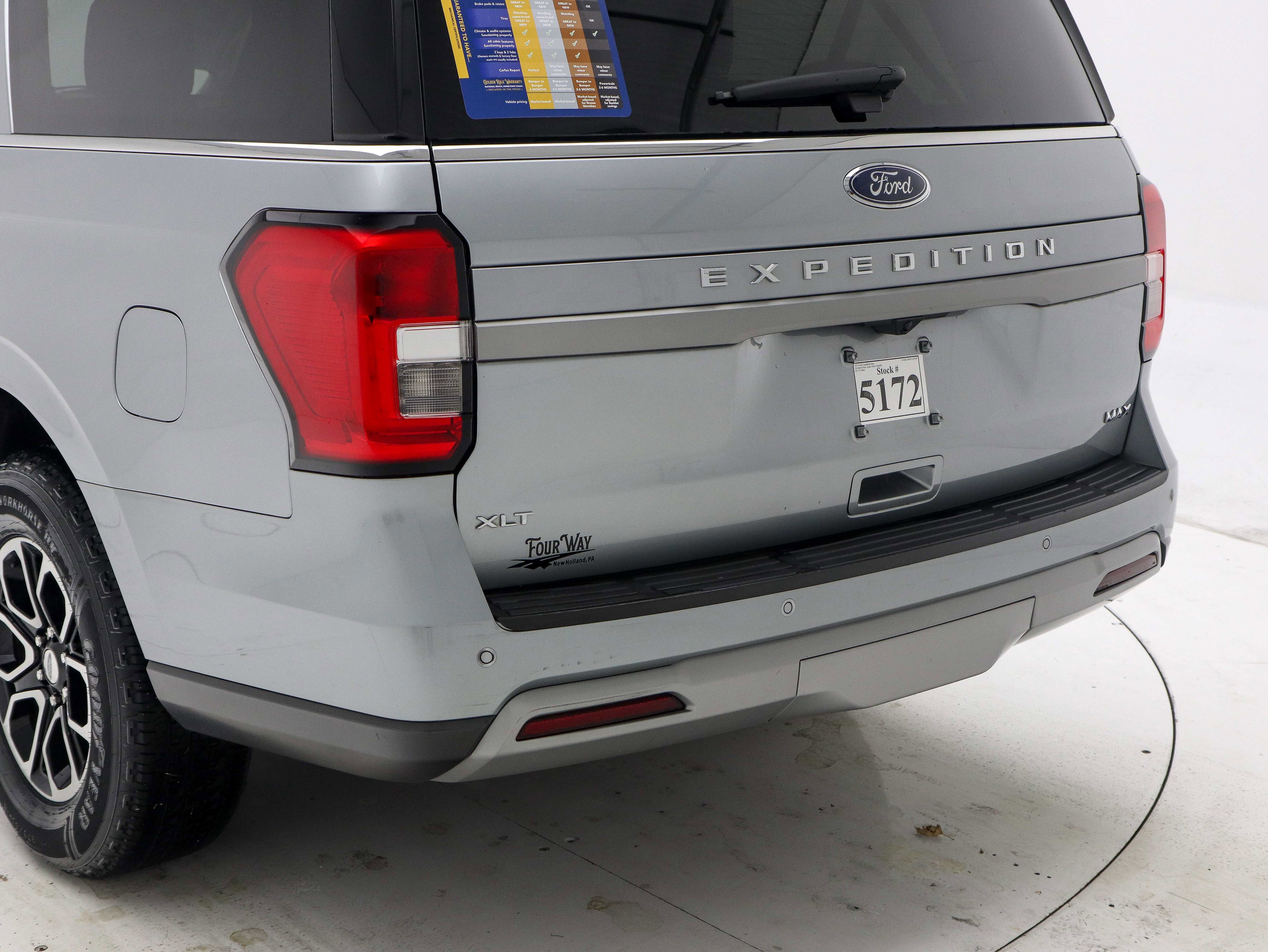 Used 2023 Ford Expedition Max XLT image 10