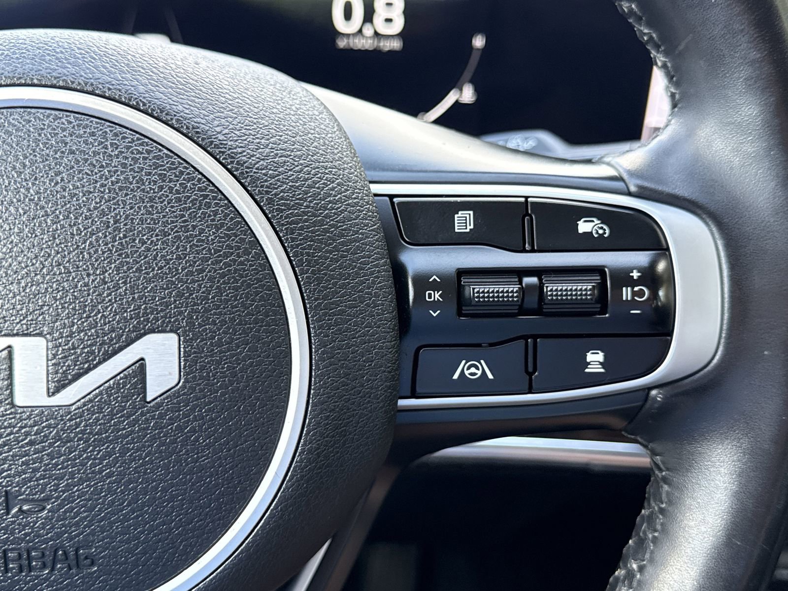 Used 2023 Kia Sportage SX image 25