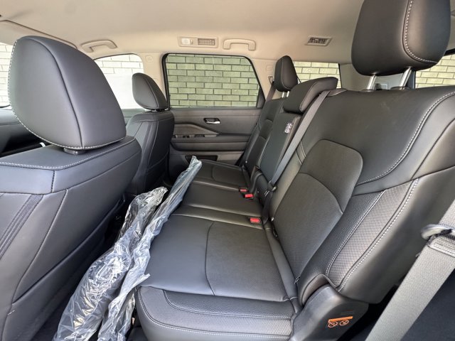 New 2026 Nissan Pathfinder SL w/ Cargo Package AWD/4WD image 12