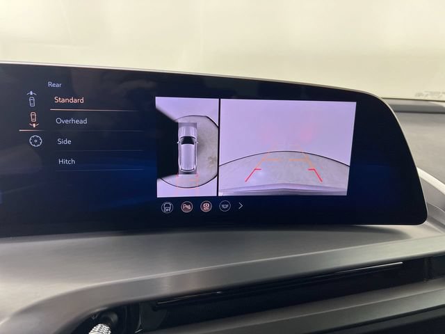 Certified 2026 Cadillac Vistiq Platinum w/ LPO, Floor Liner Package AWD/4WD image 15