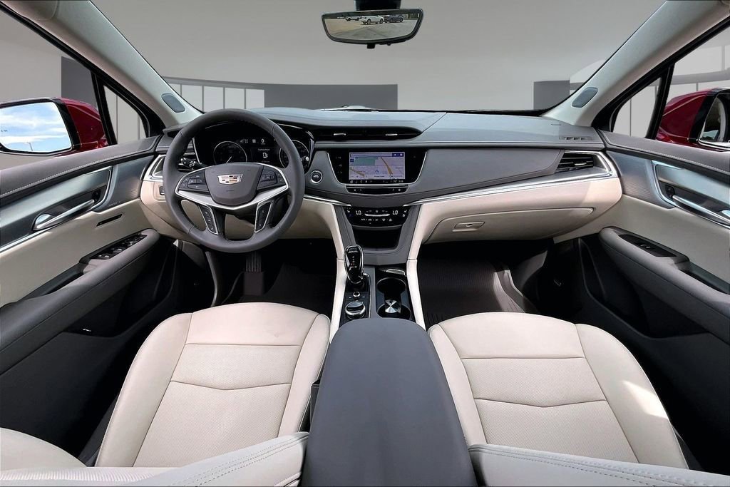 New 2026 Cadillac XT5 Premium Luxury w/ Driver Assist Package AWD/4WD image 5