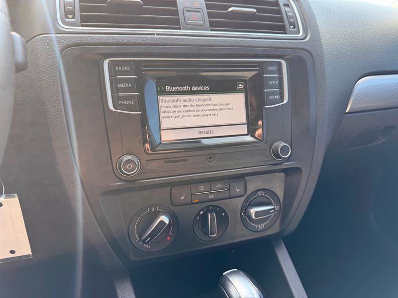 Used 2017 Volkswagen Jetta S image 20