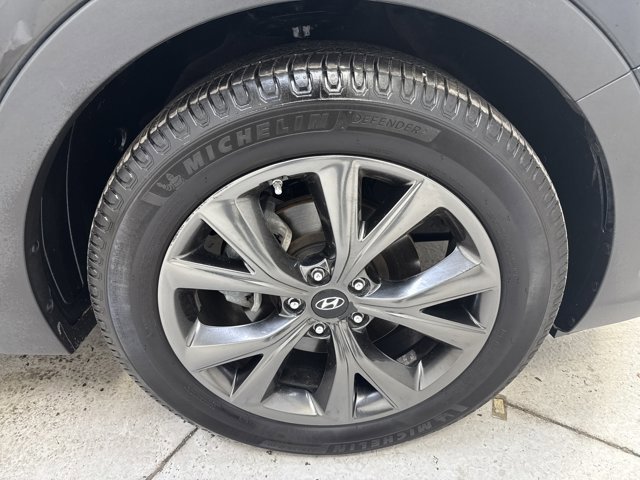 Used 2018 Hyundai Santa Fe Sport w/ 2.0T Ultimate Tech Package 05 FWD image 35