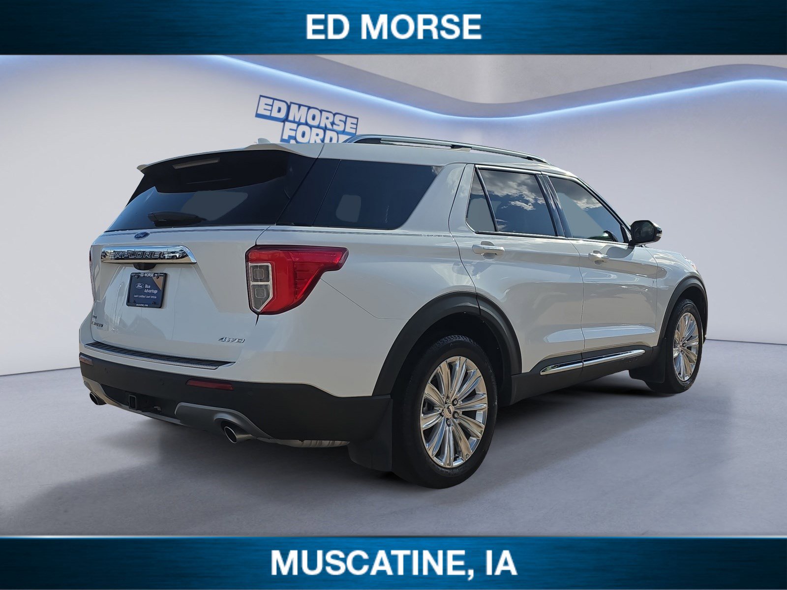 Certified 2022 Ford Explorer Limited w/ Equipment Group 301A AWD/4WD image 5