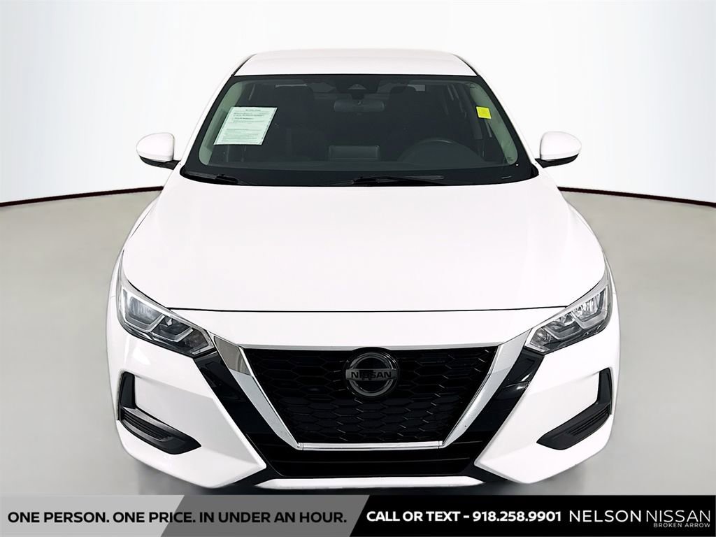 Used 2021 Nissan Sentra SV FWD image 2