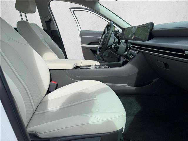 Used 2025 Hyundai Sonata SEL FWD image 19